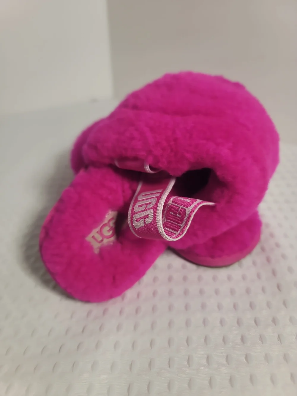 UGG Kids Fuchsia Fluff Slide Sandals